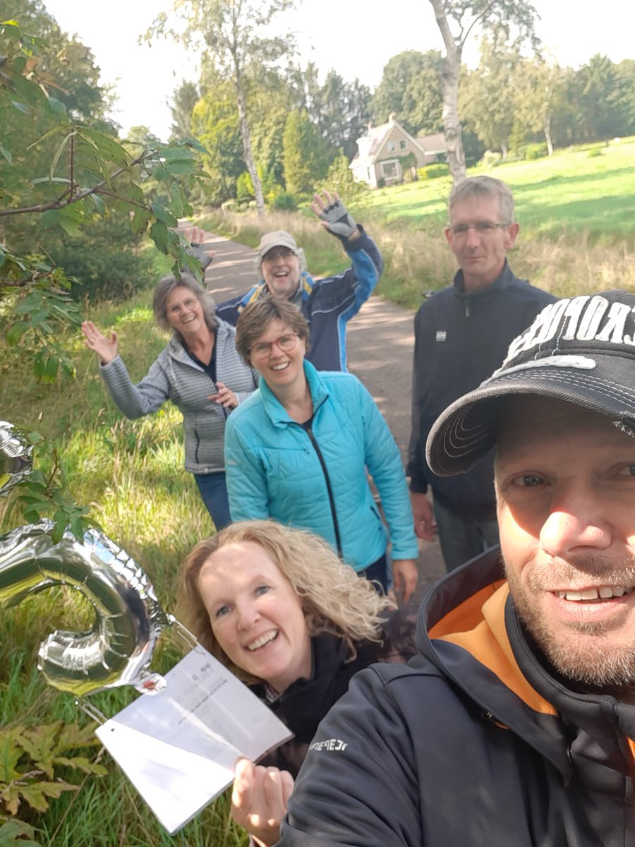 Wat een feestelijke dag in een ander jasje. Ons 5-jarig jubileum! Voor wie zin had eropuit te gaan had het bestuur een Struuntocht uitgezet in de RAS-dorpen. De prijswinnaars van de Struuntocht gingen er met een heerlijke taart vandoor.