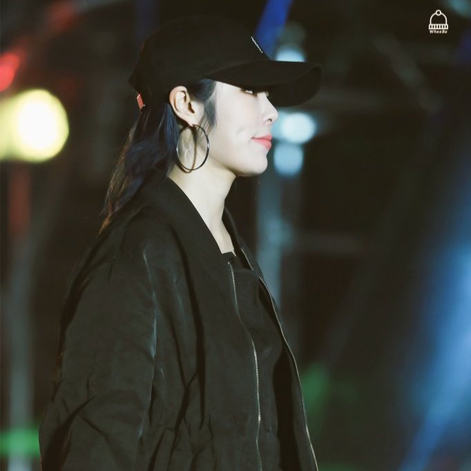 RIB/HIP  #MAMAMOO   #Wheein   #휘인  @RBW_MAMAMOO