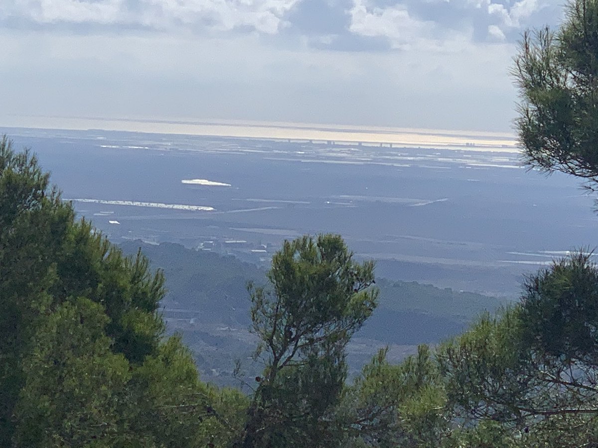 antoniobotias's tweet photo. En Murcia andamos nueve kilómetros y vemos el Mar Menor. https://t.co/lRQsCJJsuQ