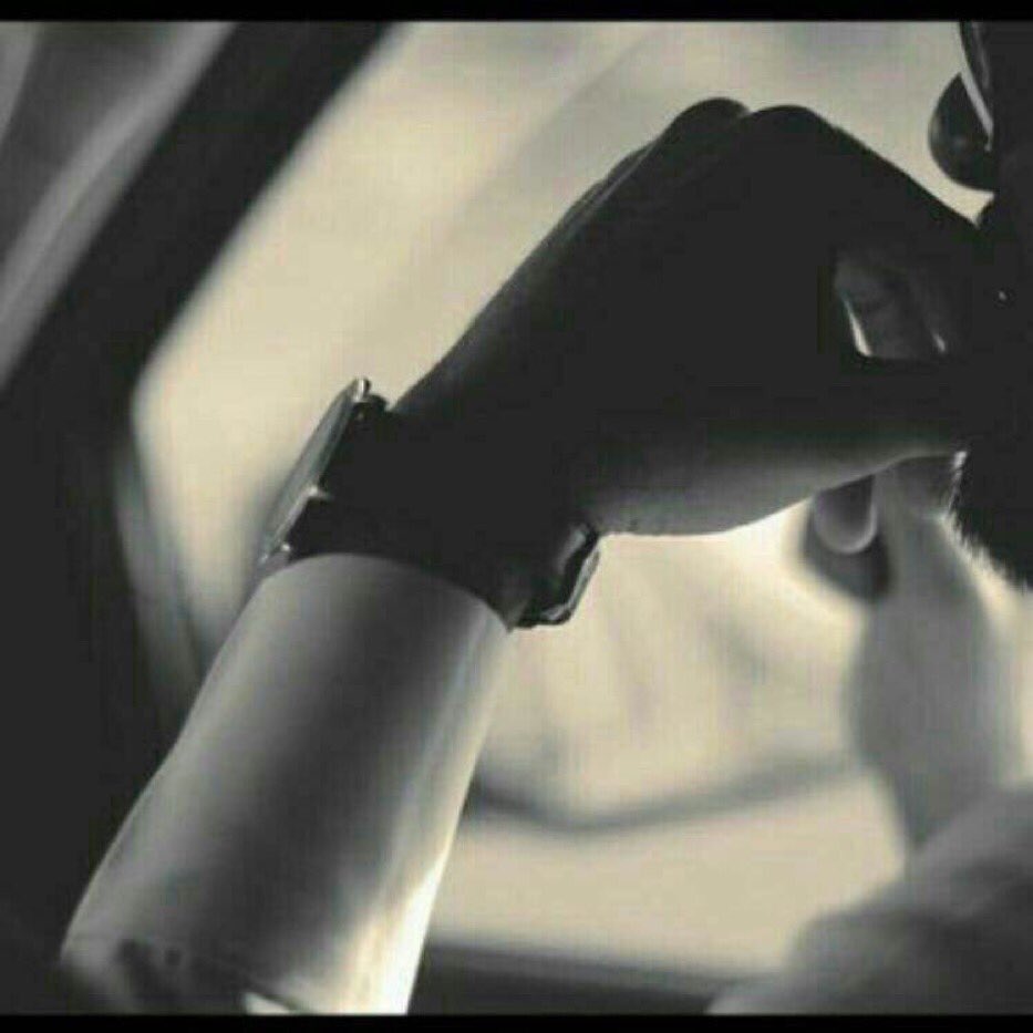 قولو لمن يسآل عن آلكيف وآلحآل
مآ تـوقف آلدنــيآء على گيـف حـآلي

آنآ آقــــول آبخــير في گل آلآحــوآل
آن كــآن حــآلي مر آو كــآن حــــآلي
#مساء_الخير ❤️