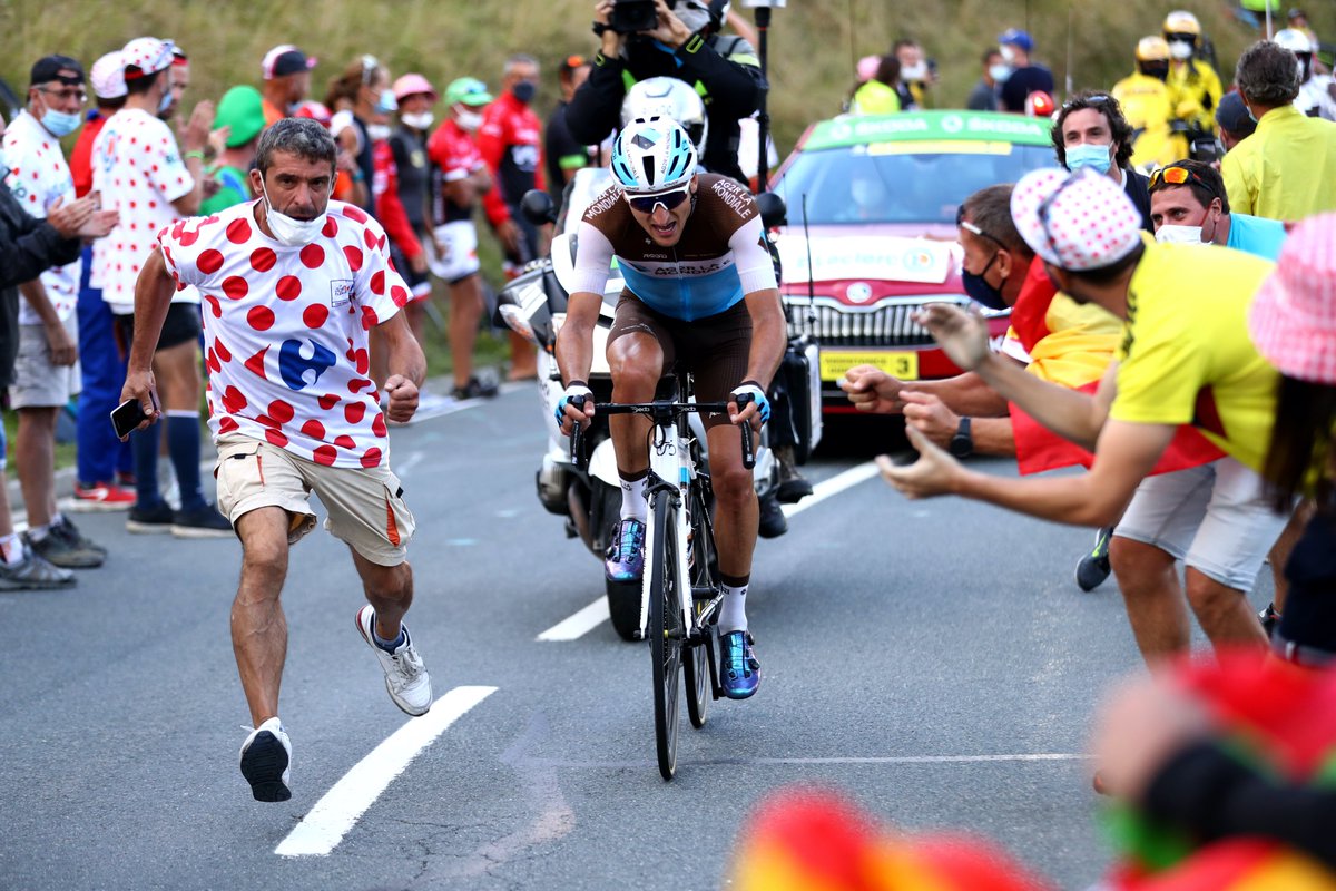 p_latour's tweet photo. Enorme @NansPeters, félicitations !!!!🥂🏆⚡

#TdF2020 

📸 @GettySport https://t.co/FfGB35YH9D