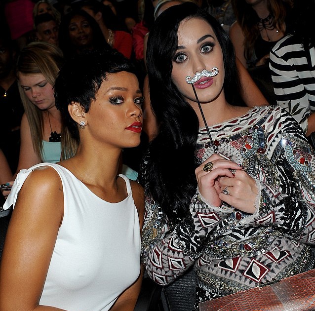 Rihanna & Katy MTV 2012 