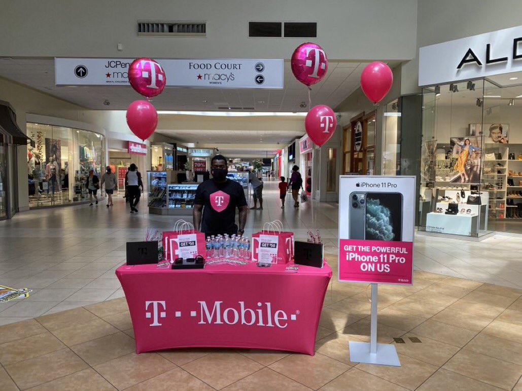 NiikoTheChef's tweet photo. T-Mobile Tables @CoralSquare @TMobile @Matt__W2 @SteveArchSouth @RonaldCTMO @Arch_Telecom https://t.co/yJJhfrSjoL