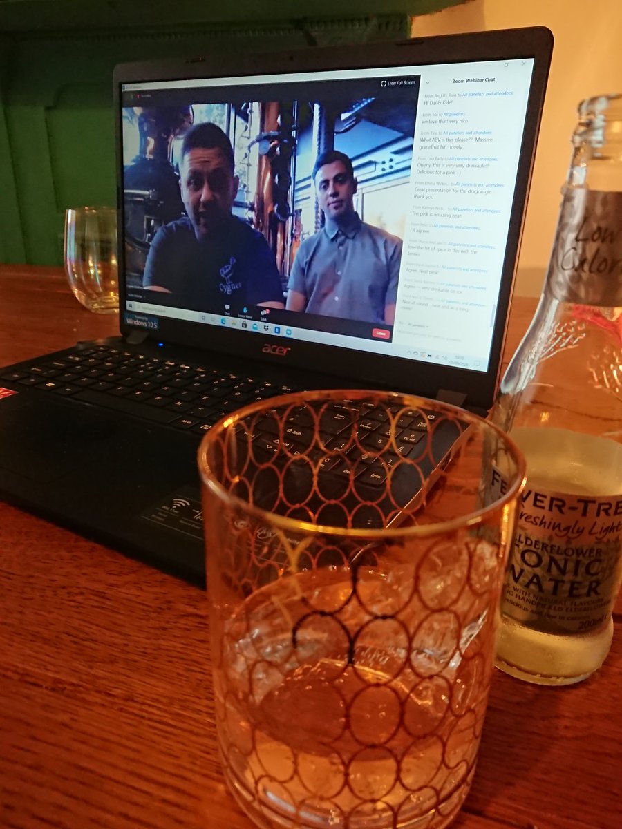 heidi_rowlands's tweet photo. Virtual gin tasting underway with @gin_to_my_tonic and @CygnetGin #welshgin #virtualgintasting https://t.co/mwPsamKktu
