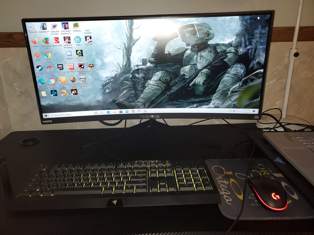 OcgJames's tweet photo. My gaming setup is looking pretty sweet. https://t.co/rosAH3Re7M
