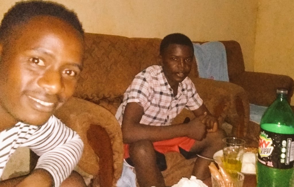 Derric1champ's tweet photo. Lets continue #SkyviewFamilyShare
#greatTest chil thirst https://t.co/9XUYvd8Lpl
