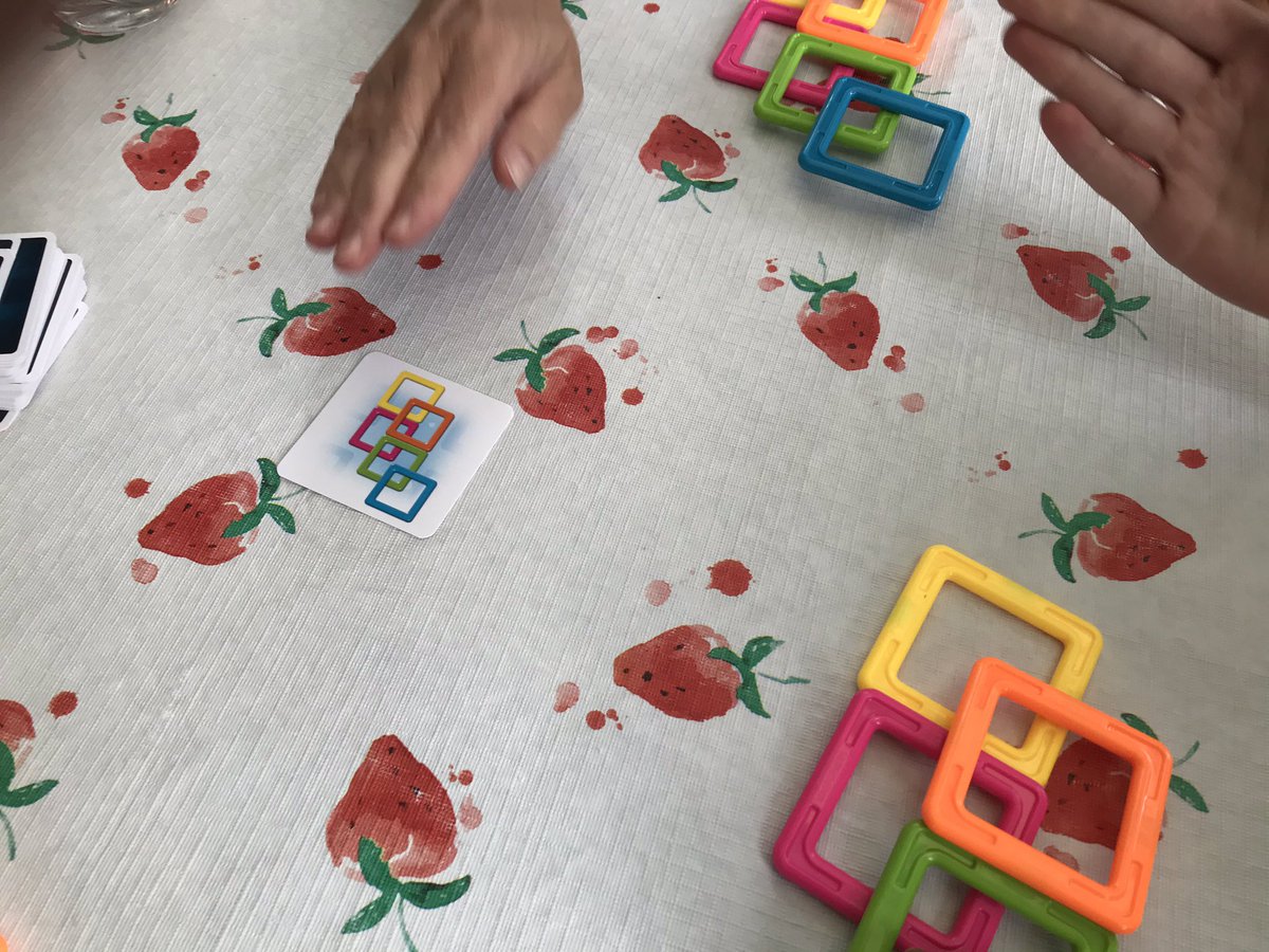 Spielevater's tweet photo. #Magnefix von @AMIGOSpiele ist ja mal eine sehr lustige Angelegenheit... gefällt uns .... https://t.co/zQrePDYbJv