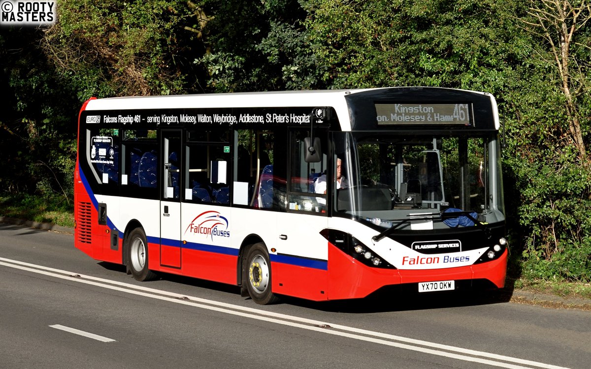 rootymasters's tweet image. Another new Alexander Dennis Enviro200MMC B30F for Falcon Buses of Byfleet. YX70OKW is one of 4 new 70-reg buses for the expanding Surrey-based fleet. @ADLbus @FalconBusCoach