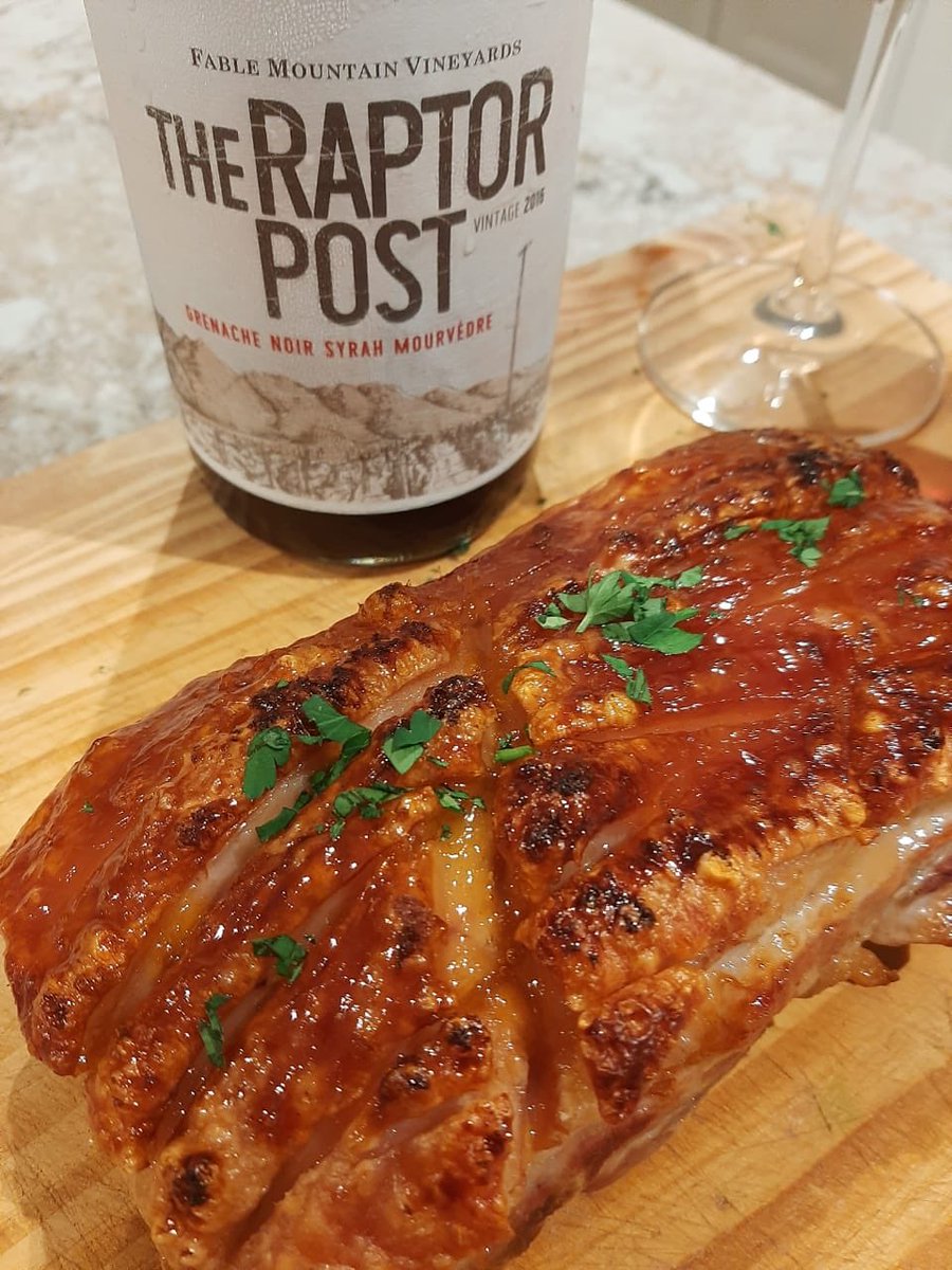 shaunwaso's tweet image. @Fablewines The Raptor Post. Exquisite with roast pork. Thank you for not adding the plastic sleeve to the bottle neck!