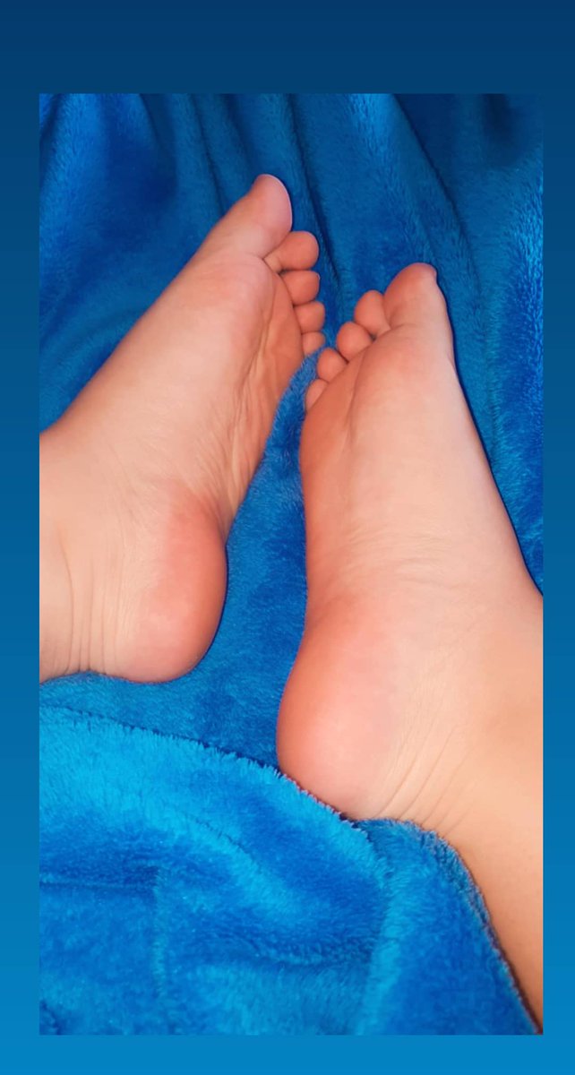 Scarletfeet's tweet photo. Soles 🤩 https://t.co/ERvIaJLeoJ