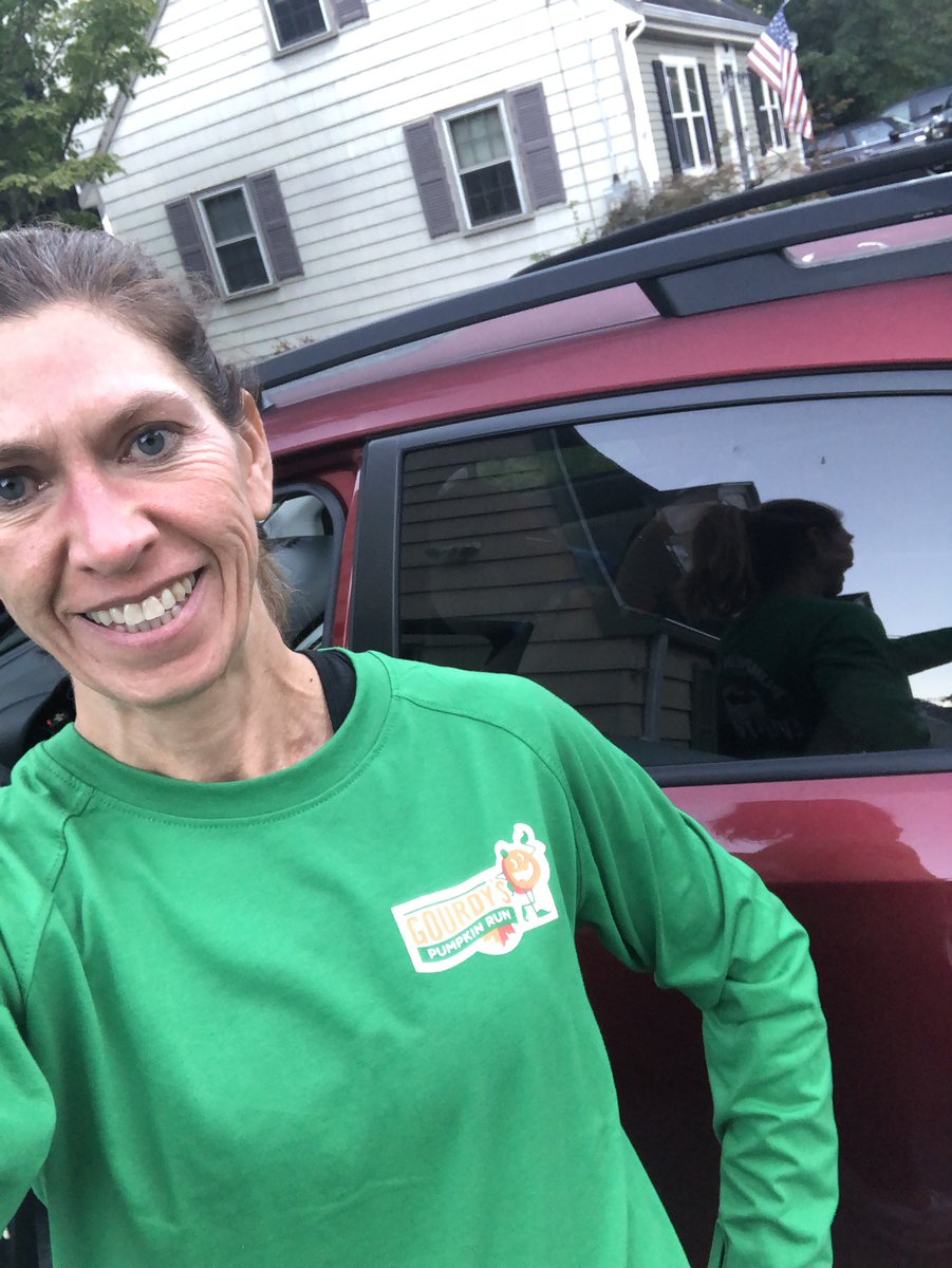 debram922's tweet photo. @Gourdyspumpkinrun #gourdyspumpkinrun. 5k in the woods! Trail running https://t.co/oYMfqHK8YE