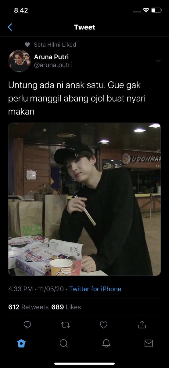 Ohhh ternyata saga juga masih mendekam di kamar. Una yang traktir, go go mcd!!