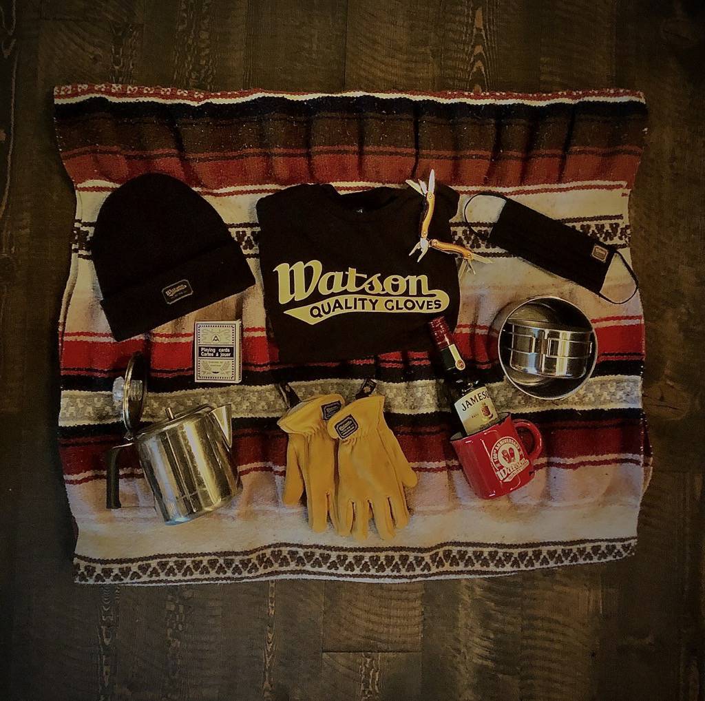 WatsonGloves's tweet photo. Going camping this long weekend? Don't forget to pack your essentials π
#CampingEssentials #CampingLife #Outdoors #OutdoorLife #LongWeekend #LabourDay #WatsonSwag #TheWearIsThere #WatsonGloves https://t.co/HQ61rtycVo