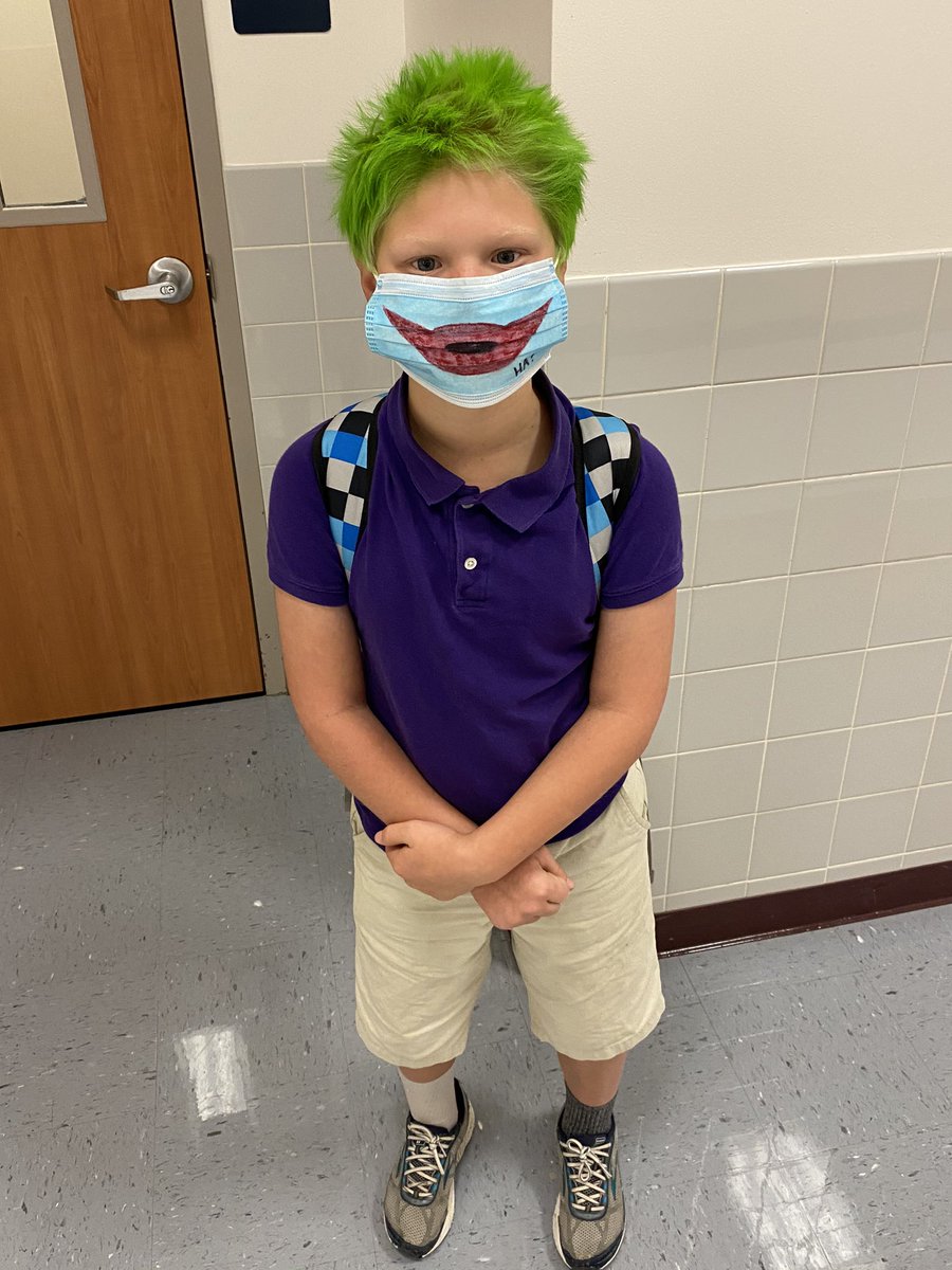DraperPatriots's tweet photo. We had some awesome superhero’s on campus and remote yesterday! #commUNITY #wylieisd https://t.co/padzY3GJPN