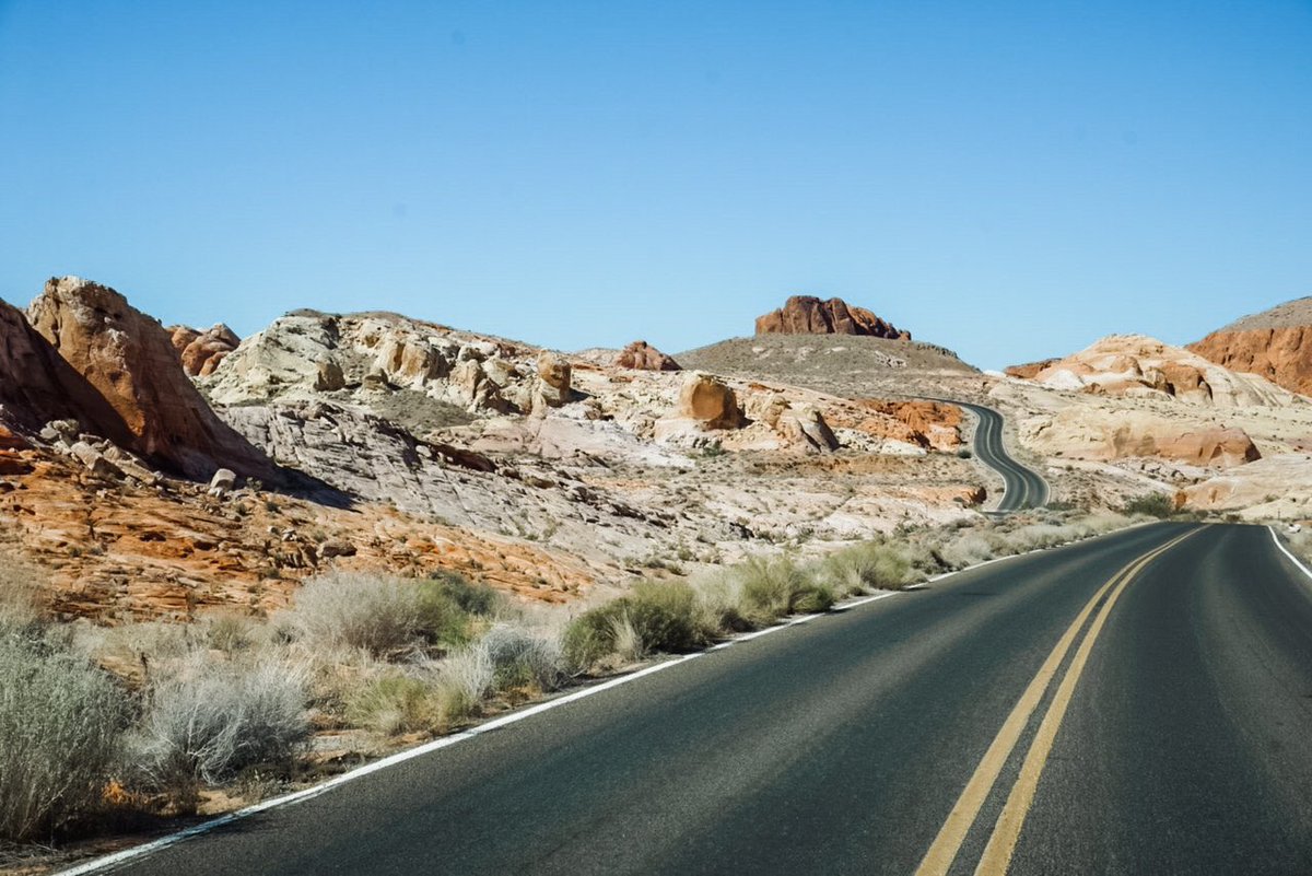 BenRikard's tweet photo. With fall sports on the shelf, finally getting to truly take advantage of this abnormal time available to travel on our own.
One helluva first day in one helluva hot valley. #ValleyOfFire #Nevada #NevadaStateParks https://t.co/DnohR9mmxL