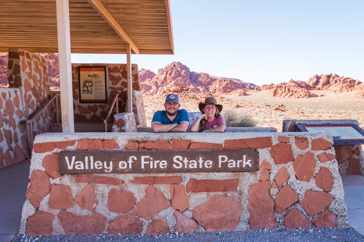 BenRikard's tweet photo. With fall sports on the shelf, finally getting to truly take advantage of this abnormal time available to travel on our own.
One helluva first day in one helluva hot valley. #ValleyOfFire #Nevada #NevadaStateParks https://t.co/DnohR9mmxL