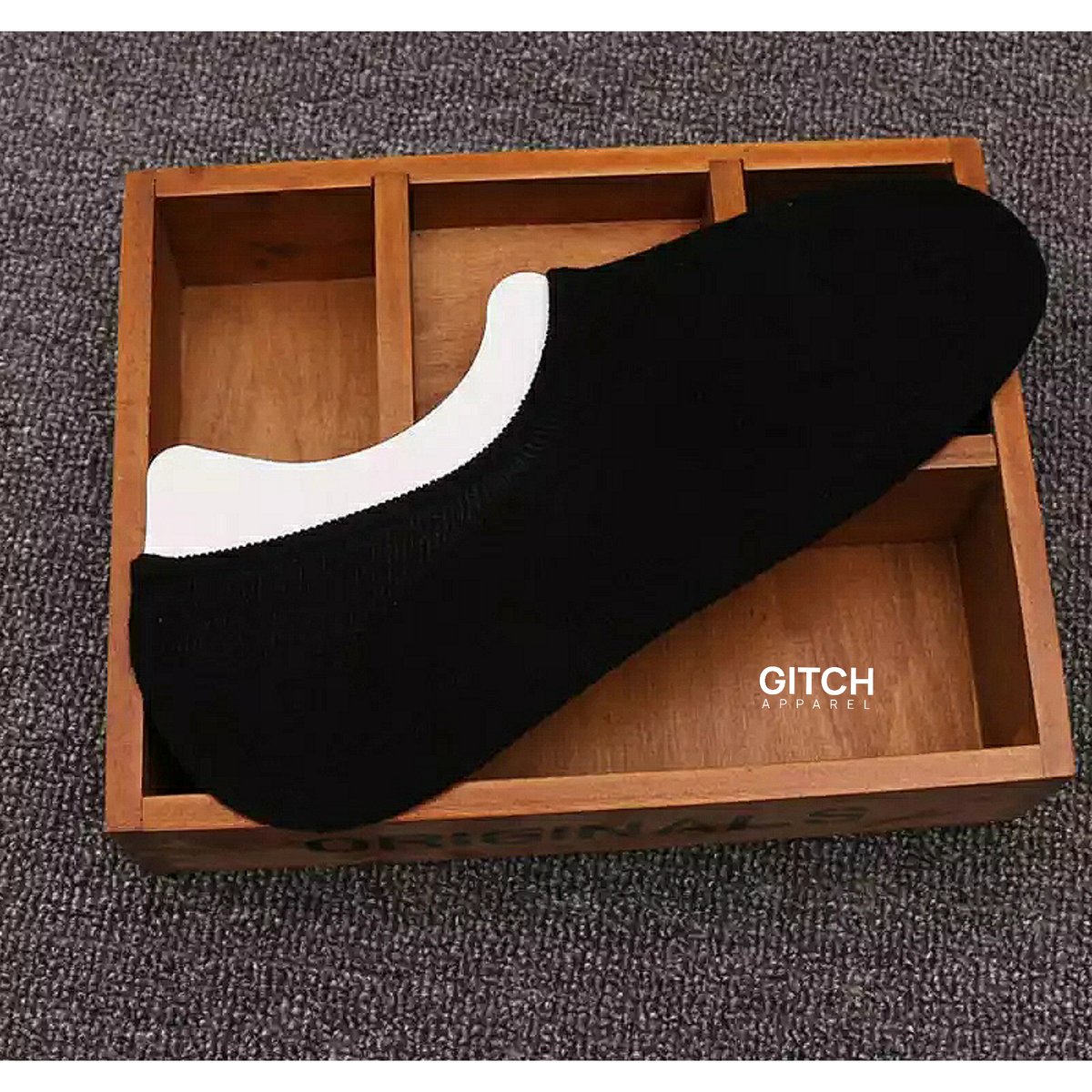 GitchApparel's tweet photo. Ankle socks
Unisex
.
.
If you're like me that don't like walking barefooted around the house, this socks comes in handy. Can also be rocked in your footwears @ #350 only.
.
.
#gitchapparel #bodypositive #luxurylifestyle #lagosslayers #fashionable #Trendy #Hot #lagos #anklesocks https://t.co/yBK16DBXX1