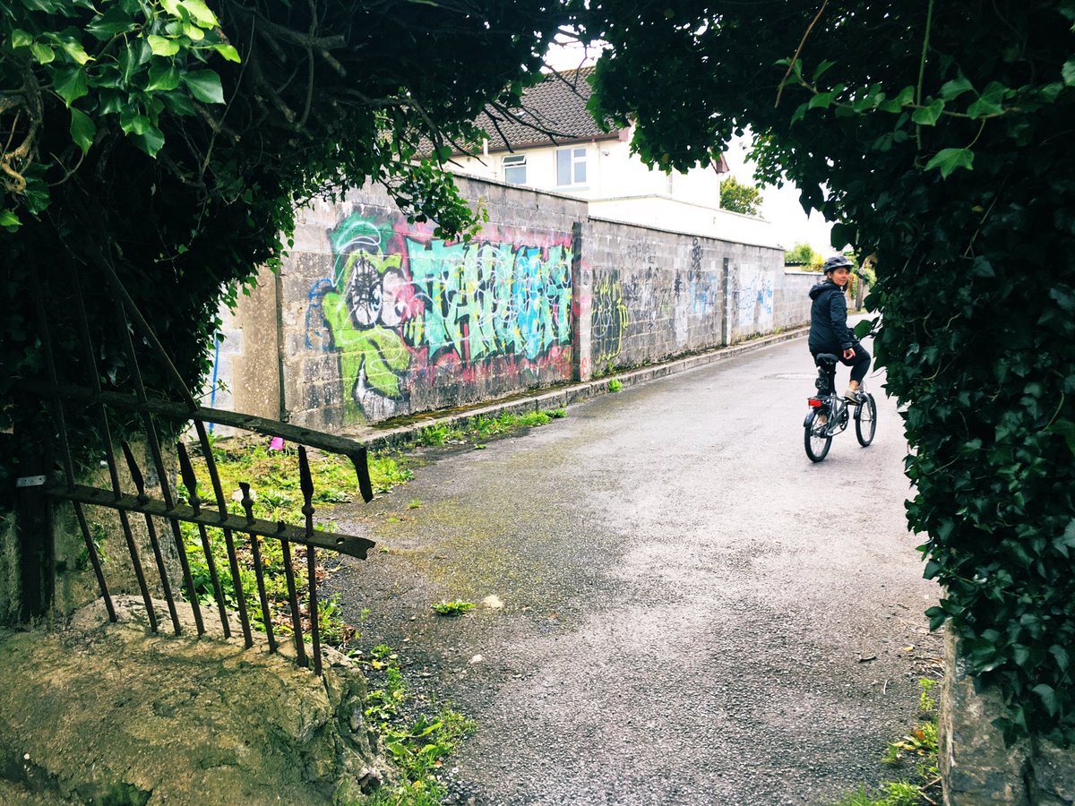 BetterEnnis's tweet image. Desire lines, overgrown short-cuts, permeability quick wins - nothing like a Saturday morning out with the Better Ennis crew on a mobility audit. #walkability #cyclability #liveability #publichealth #healthycities #saferoutestoschool #activetravel #Ennis