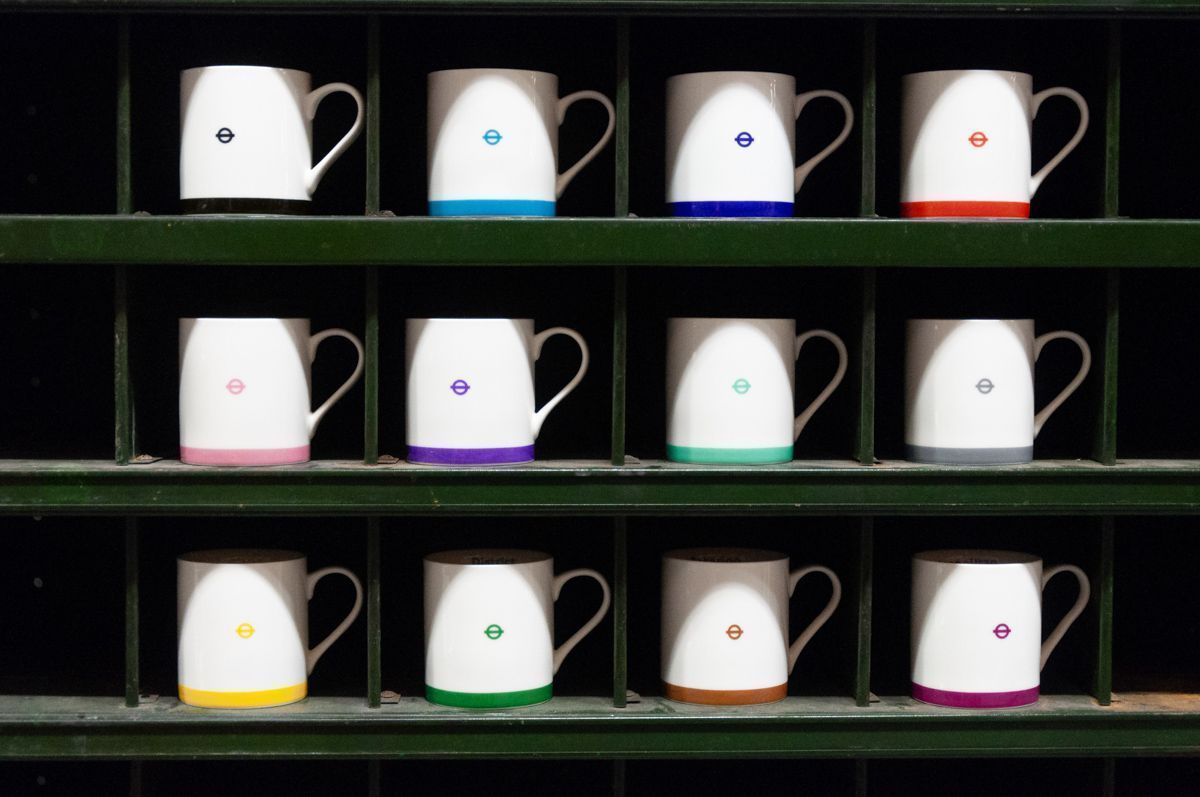 LDNCollections's tweet photo. We hope you love our tube line mugs as much as we do! Shop now from £8 in our Stay @ Home SALE. Free Delivery on all orders over £25 https://t.co/mVbN3HM0fj #london #londongifts #londonmugs https://t.co/wGJJOBfX5F