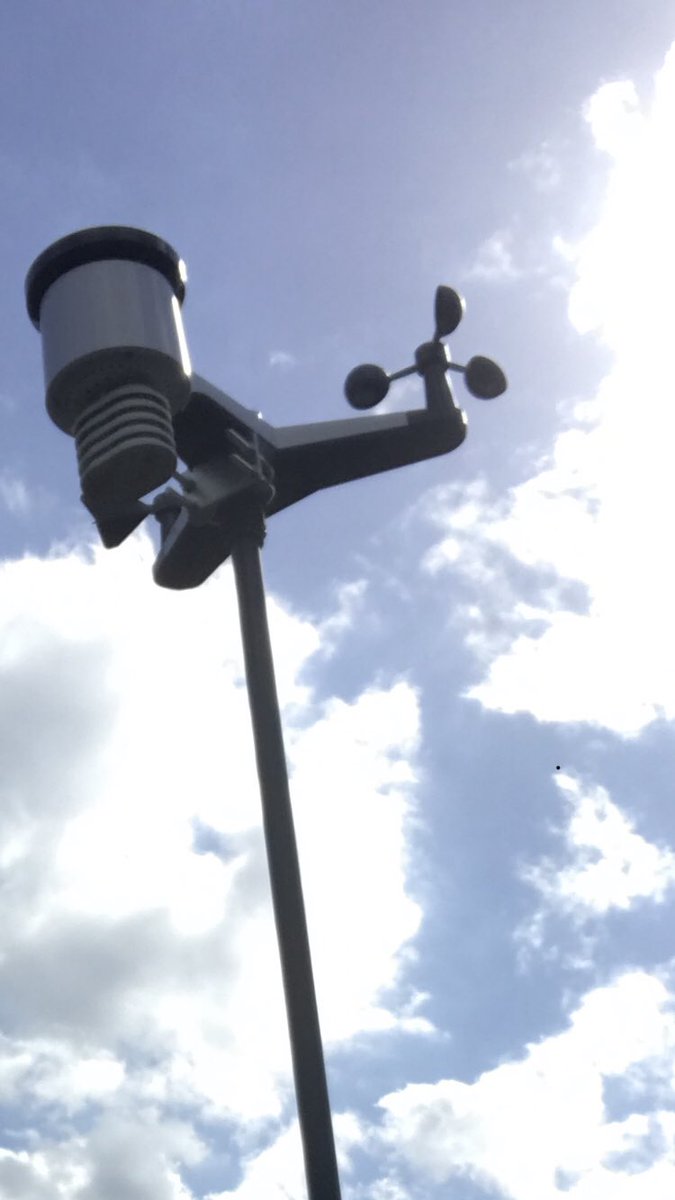 DannyvandenBeld's tweet photo. Na een technische storing is het weerstation van Wezep-Oost vernieuwd en weer online te zien op: https://t.co/jPvnjNWM5f en https://t.co/MxDq3RxAat @knmi en @Stefanuzz https://t.co/BW9YgOPexD