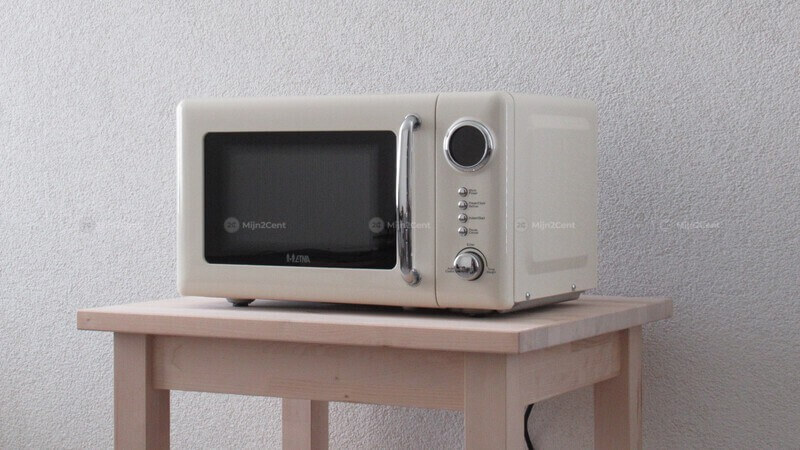 mijn2centcom's tweet photo. ETNA Magnetron Review

In zijn prominente rol weet de nostalgisch beige ETNA retro magnetron zelfs een bijzondere vorm van gezelligheid te brengen.

https://t.co/9Y54vjt5hI

#etna #magnetron #retro #mijn2cent #review https://t.co/bASFRZhDSl