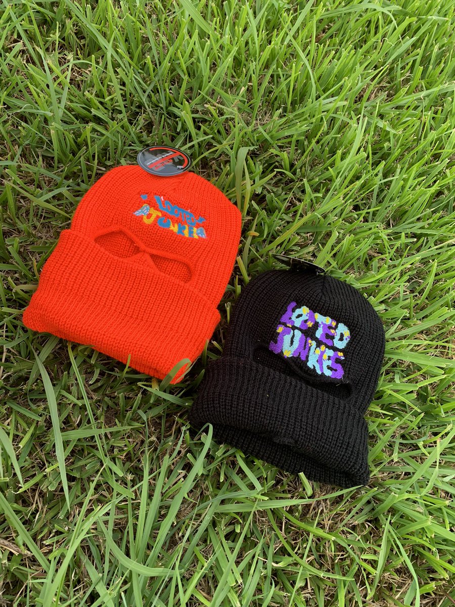 AuthenticEmb's tweet image. Do you need help with building your brand? Send us a Dm to receive a %10 discount code off your first purchase #AuthenticEmbroideryHouston
.
.
@TrillSammyy 
Ski-Mask Demos