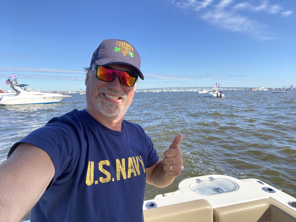 classicpinball's tweet photo. @FoxNews hello from the Trump Boat Parade in NJ https://t.co/XkpK5hamiF