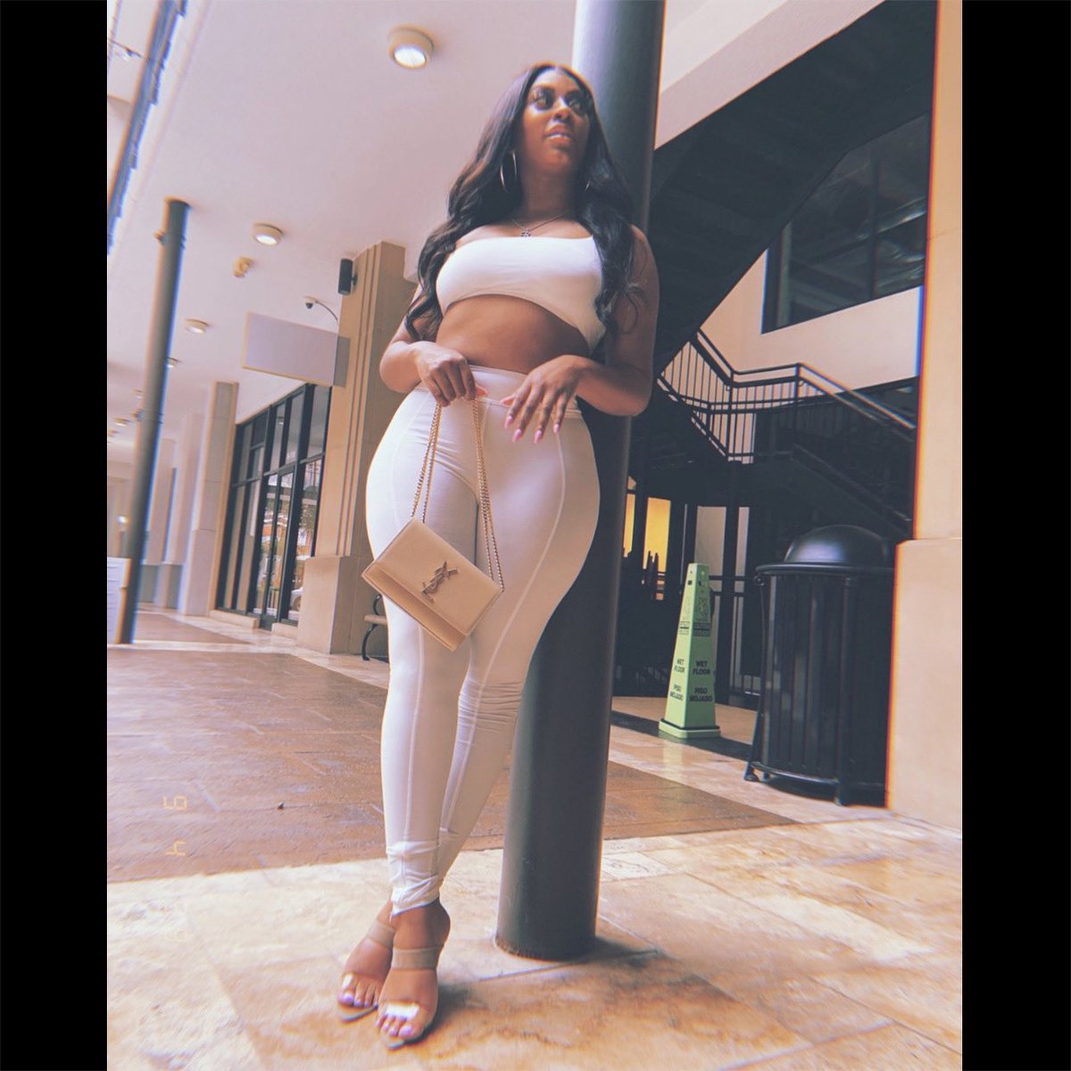 pretty and fine 🤍