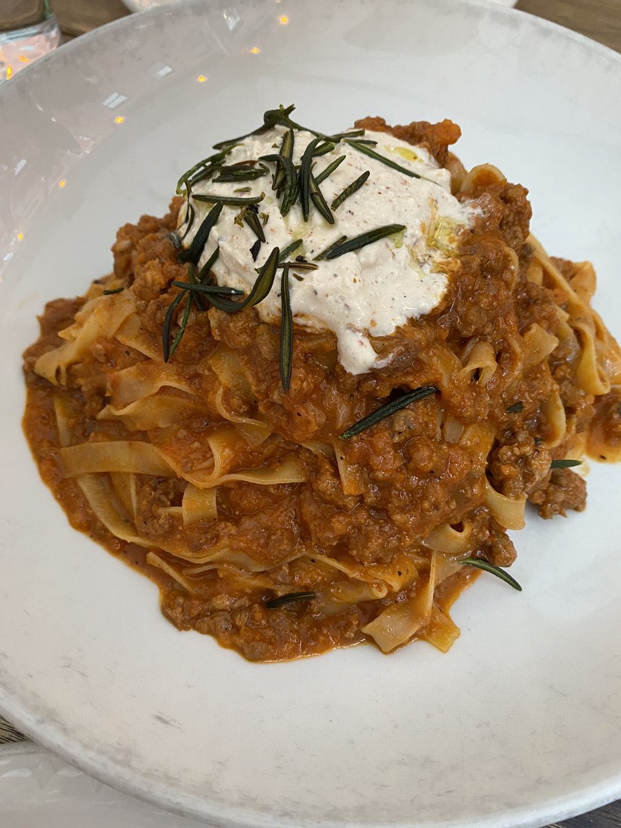 ChrisJirau's tweet photo. Picture it, Sicialy... #littleitaly #italy #pasta https://t.co/GoPX9gymaz