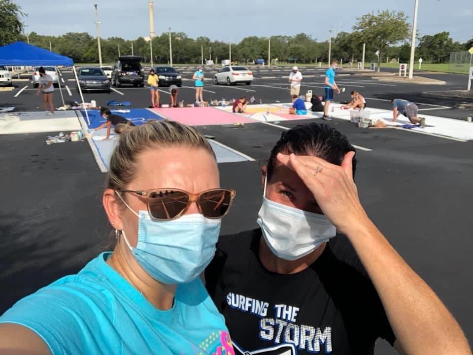 lauralee7997's tweet photo. Senior Shark parking spot painting today! It’s a hot one 🥵 Class of 2021 already REPing school spirit!! 💙🦈#2021sharks #pascoproud @pascoschools @AncloteSharks https://t.co/m6imkog7ZN