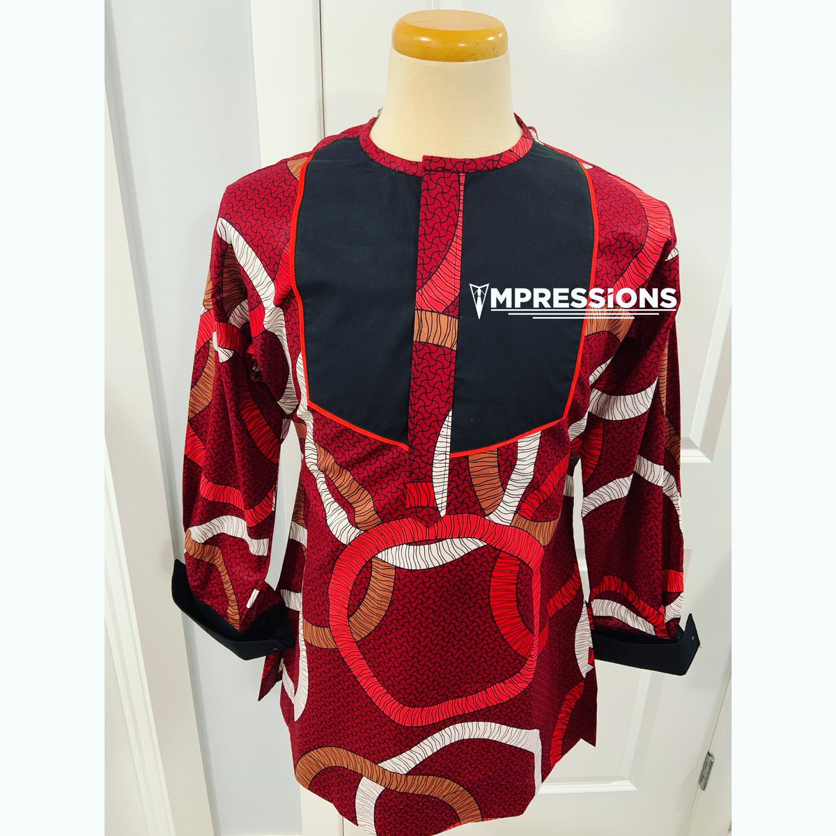 khayrimpression's tweet photo. CREATIVITY❤️❤️❤️ #menswear #mensnative #africanprint #owambe #afticanstyle #styleinspo  #print #patterned  #impressionsman.
African print native wear for the men of class😍 https://t.co/rNph2skZrq