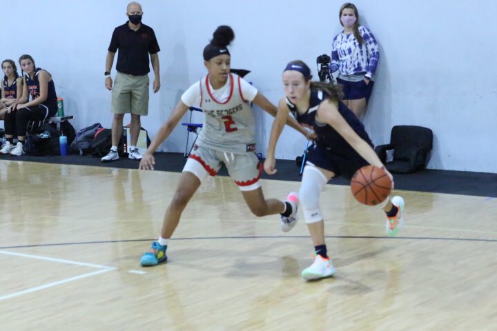 LBI_Carolina's tweet image. ‘25 pg Kate Sears (Team Peak 15u) is the real deal! Great handle, always a step ahead, plays downhill , finishes with contact and is a vocal leader on top of all of that! Big time prospect in the 2025 class #LBICarolinaLive