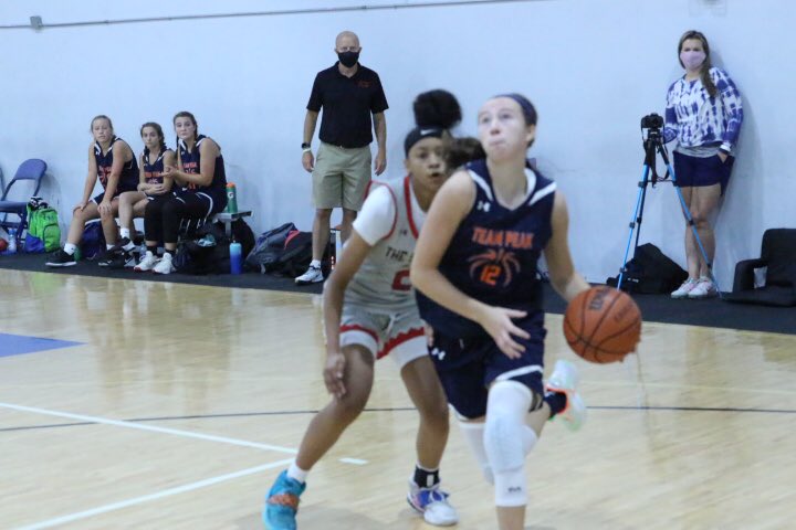 LBI_Carolina's tweet image. ‘25 pg Kate Sears (Team Peak 15u) is the real deal! Great handle, always a step ahead, plays downhill , finishes with contact and is a vocal leader on top of all of that! Big time prospect in the 2025 class #LBICarolinaLive