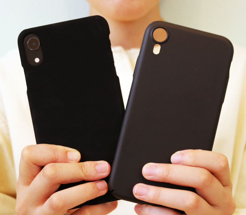 Mineo マイネオ 黒すぎる と話題になった超低反射塗料 黒色無双 を使って 黒すぎるスマホケース を作ってみました タップすると吸い込まれていきそうです 黒の日 黒色無双 T Co Lkrh1azrl2 Twitter