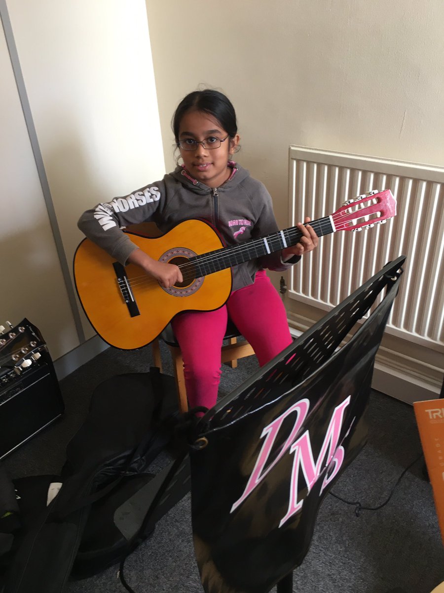 DMSMusicSchool's tweet photo. WelcomeBack ! #DMSKnowle #knowle #solihull #Saturdays Rock๐ต #guitar #bass #drums #piano #keyboard #violin + #CrotchetClubb ๐ @VisitKnowle @solchamber @solihullhour @Covhour @LeamingtonHour @coventry_kids @SolihullUpdates @BrumHour @TalentedLadies #music #education #wellness https://t.co/NONZXbfc7k