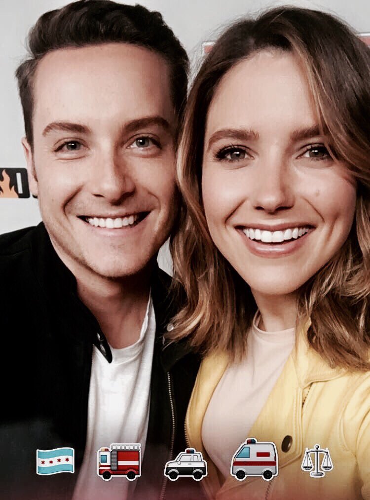 LinsteadBest's tweet image. “I found my Halstead” 😭♥️