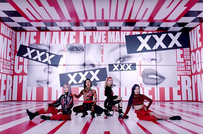 6) Feminism: the Hip MV principal stage is inspired by the feminist artist Barbara Kruger. Behind them there are 4 pics of themselves with some parts of their faces censored: their eyes, mouths and Wheein's mole. This is symbolizes how women in society are being criticized for-