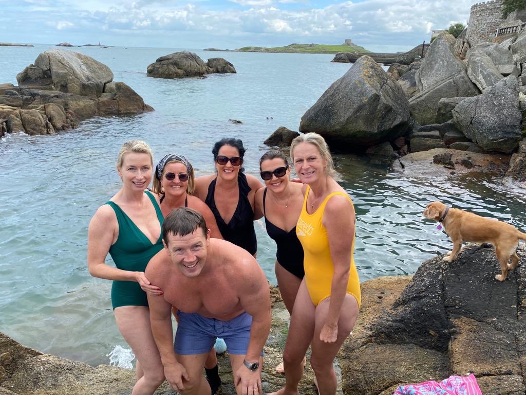 Some more great early photos of people getting active for the Virtual Challenge 2020 -  including rugby legend Paul Wallace - keep them coming! #FriendOfCross