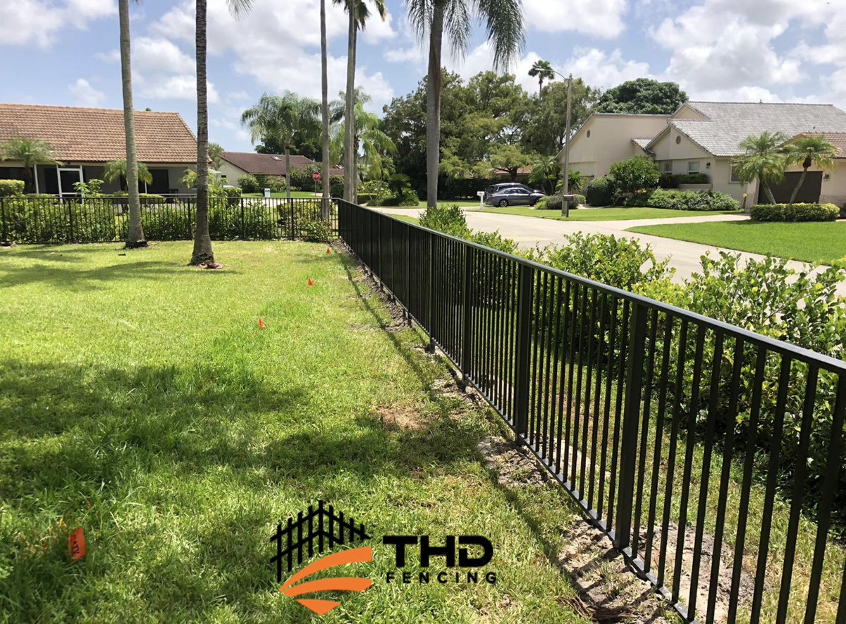 THDFenceCity's tweet photo. Our HOA approved black aluminum fence.
Great for enclosing back yards while still maintaining visibility.
Call today for a free estimate 833-433-3623
#thdfencing #aluminum #aluminumfence #homedepot #fence #fenceinstallation #miamidade #broward #aluminumfabrication https://t.co/1QWQAFV0Sr