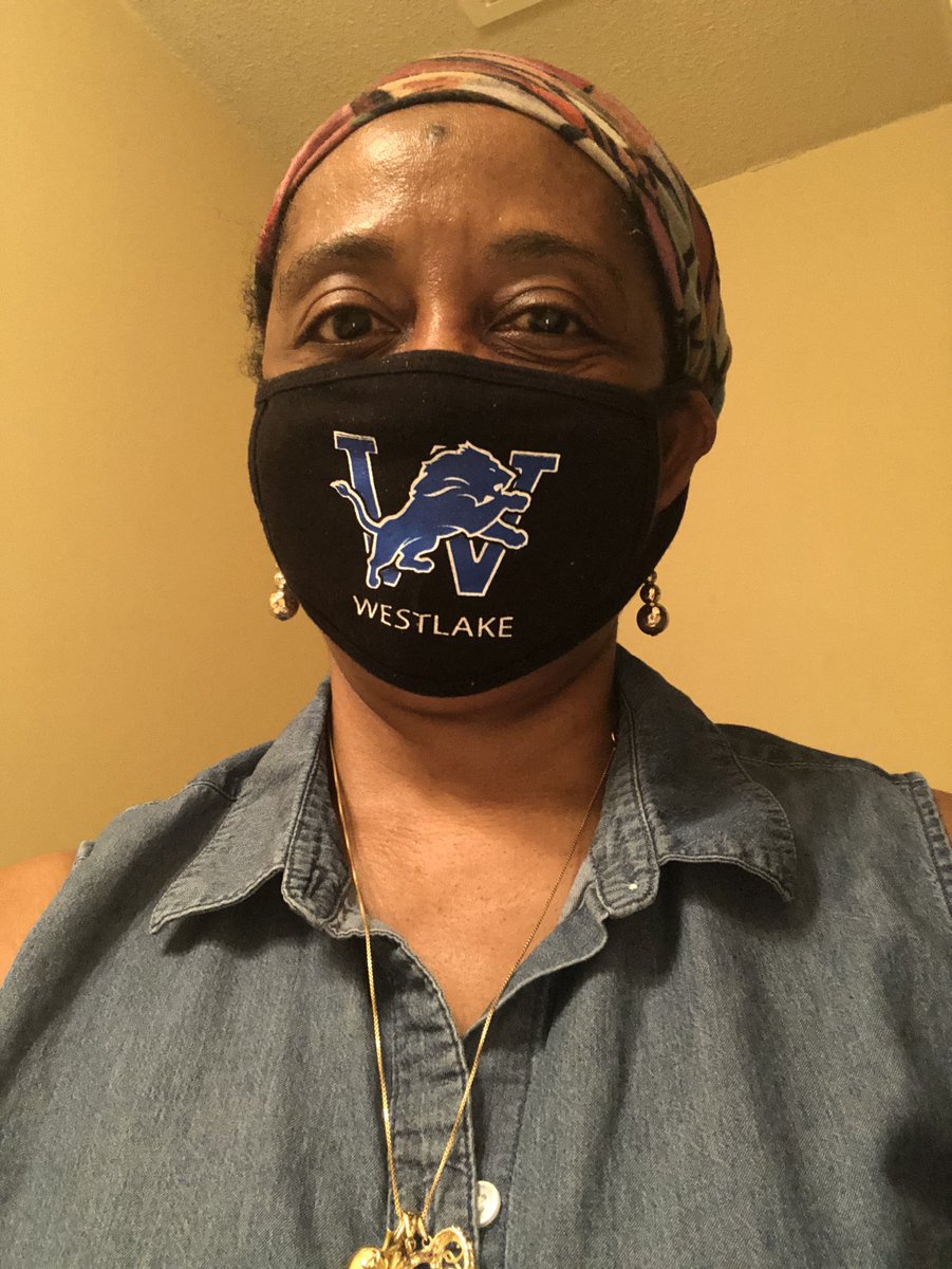 Stay safe this holiday weekend! Remember to social distance, clean your hands... and mask up!