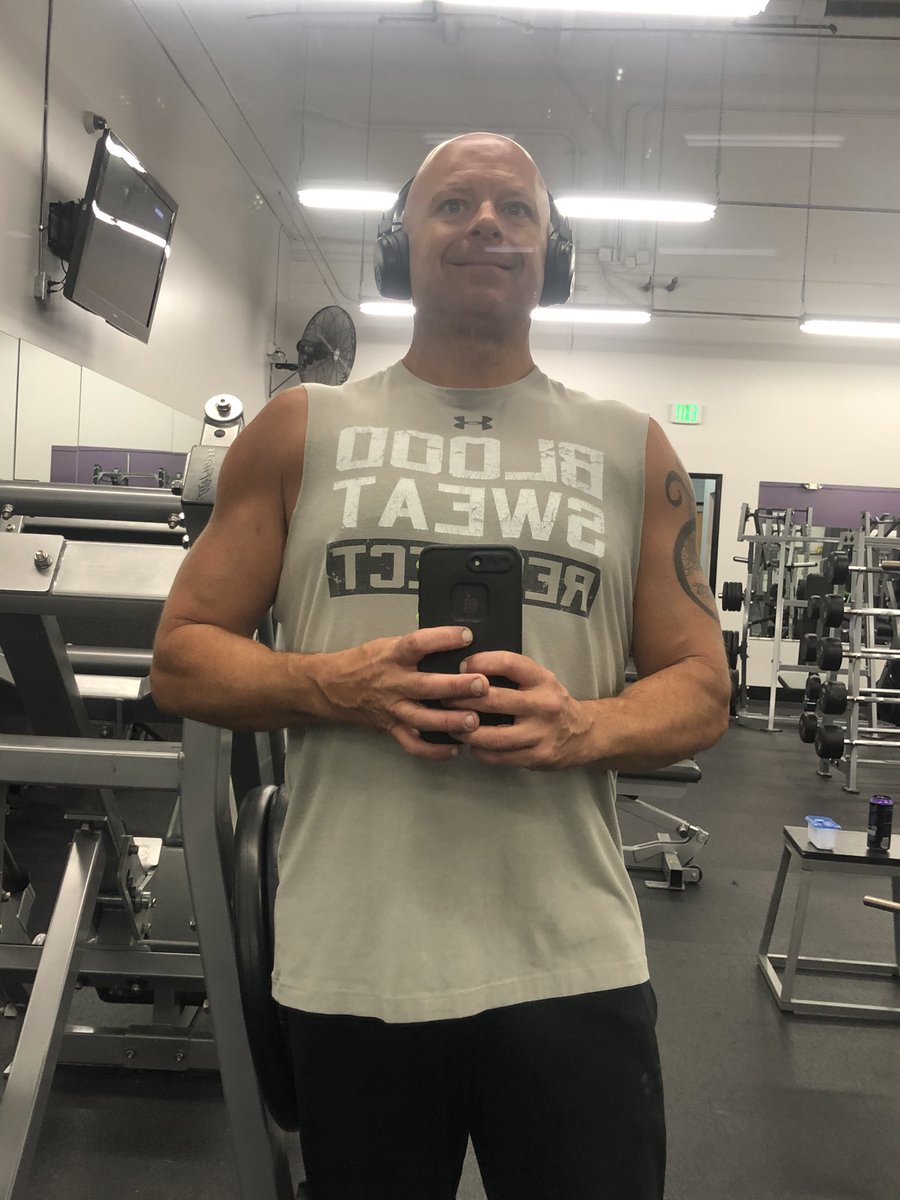 dynomite_danny's tweet photo. @GavinNewsom EAT A DICK #Trump2020 https://t.co/jrEobKD4Ro
