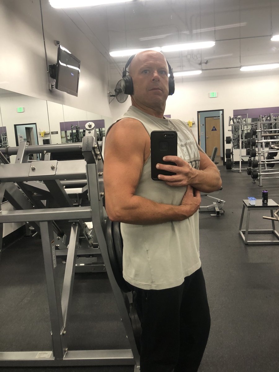 dynomite_danny's tweet photo. @GavinNewsom EAT A DICK #Trump2020 https://t.co/jrEobKD4Ro