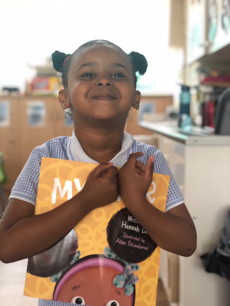 hannahleewrites's tweet photo. Today is an EXTREMELY important day, we’re celebrating one year of MY HAIR being out in the world! Thank you so much to every parent, teacher and child that has read MY HAIR, I love you and thank you for giving @AFatimaharan and I’s story a space in your hearts🥰💛✨ https://t.co/hp9c1AkNxi