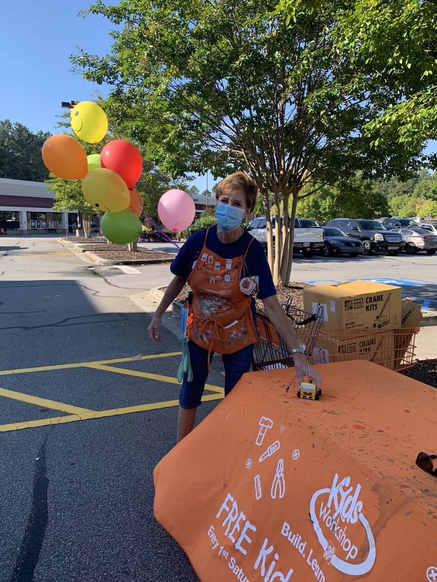 OmyThd's tweet photo. Dont forget today is Kids workshop. Stop by 1755 and our Sweet Miss Kim will give you a Kit for this Month. #THD1755 #THD #homedepot1755 #HomeDepot @JoseJim52583503 https://t.co/o4prGRvz1Y