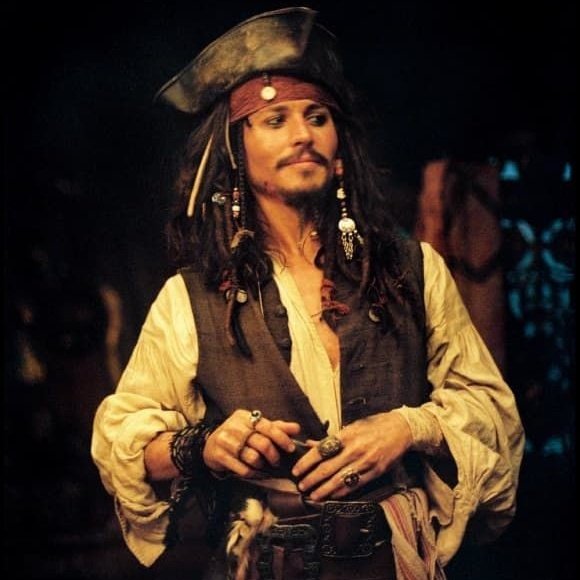 jack sparrow only person in this list i didn't have a crush on but i cannot deny the obvious bi energy