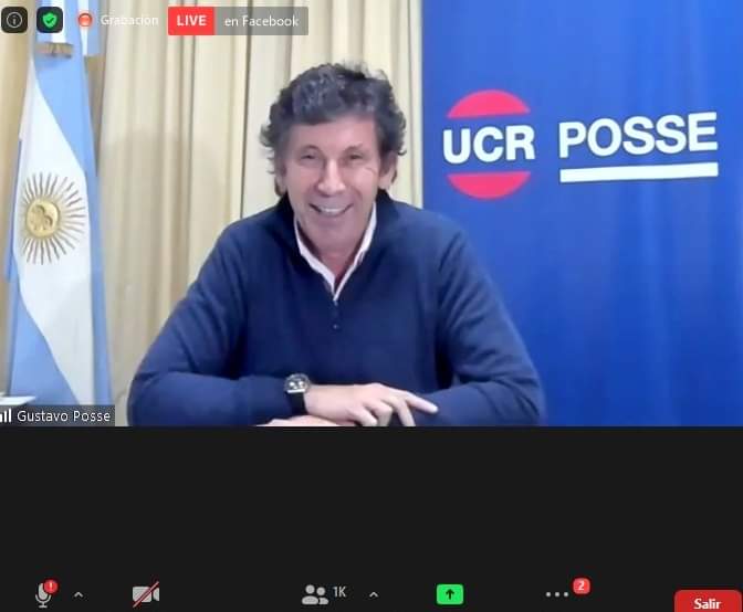 UCRSanIsidro's tweet photo. Más de mil participantes colmaron la charla vía Zoom HACIA LA CONSTRUCCIÓN DE UN RADICALISMO PROTAGONISTA con @gustavoposse y @GugaLusto, mientras otros mil más lo siguieron por face live !!
Excelente lanzamiento, la renovación de la @UCRBuenosAires ya tiene candidato !! 🇮🇩 https://t.co/G0TsNZH8Rm