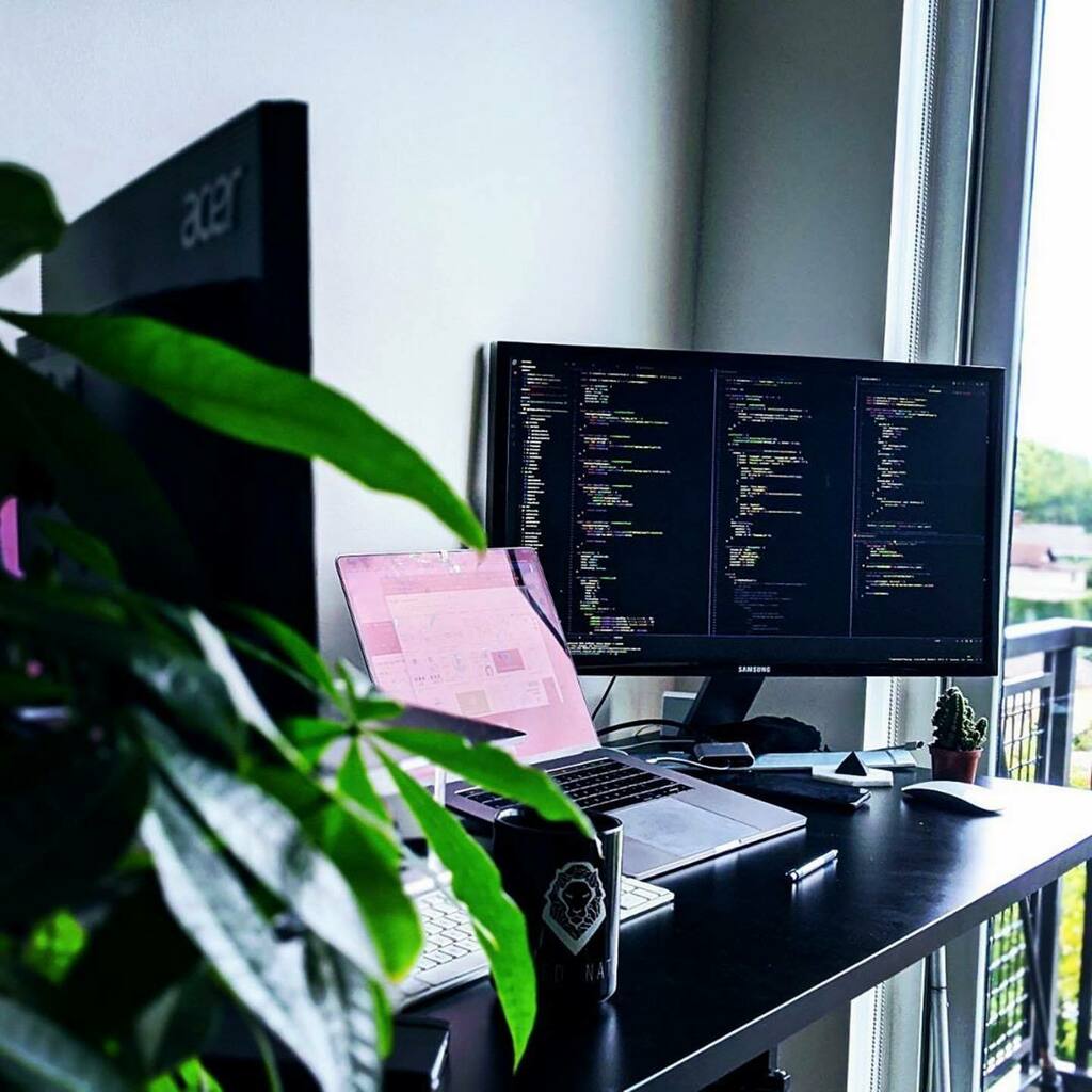 the_devlife's tweet photo. by @embeddednature Productivity while working from home is achievable with a dedicated work zone 👨🏾💻. I always wanted a window seat at my job and now I finally have one 😆.
How do you maintain productivity?
#embeddednature #computerengineer #lionoftech… https://t.co/jTiMIaL89q https://t.co/5JbEk3Tfhh