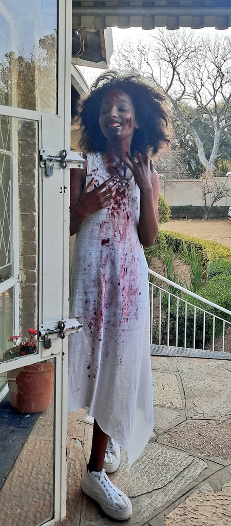 Neli_Ngqulana's tweet photo. Special effects makeup by @Smudgebytheero1 for #Moonwalkers48HFP

#JHB48HFP 
#48HFP https://t.co/svcPyLnzYA