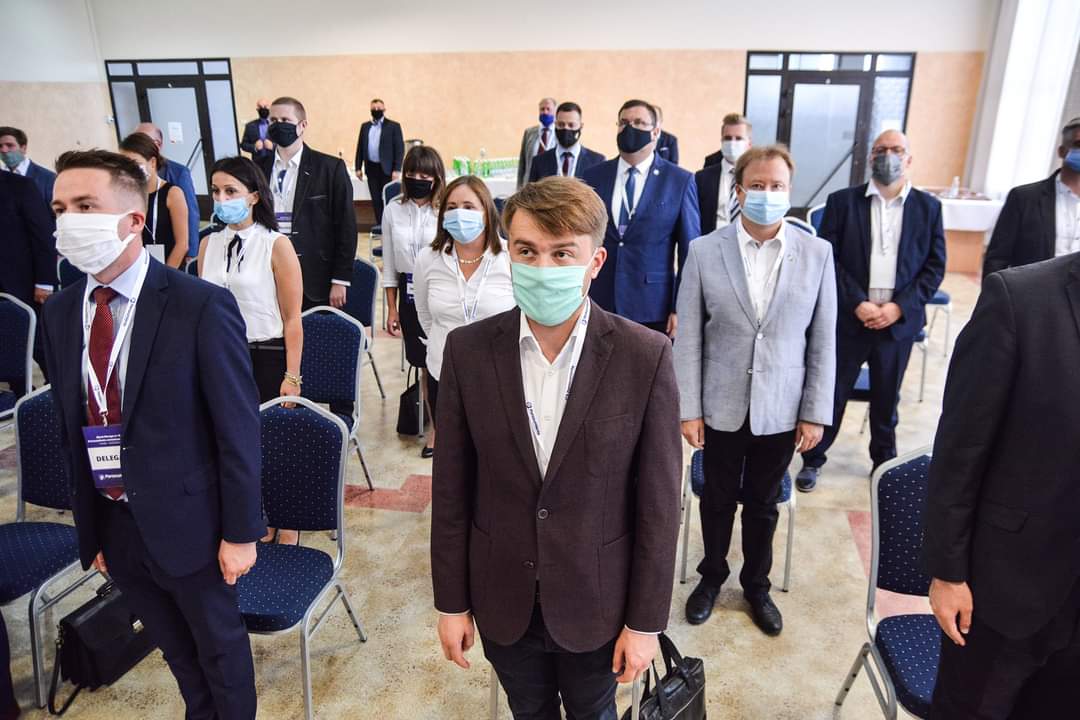 Stan_Bukowiec's tweet photo. W Tarnowie odbył się Zjazd Okręgowy @Porozumienie__ z udz. @Jaroslaw_Gowin Dziękuję za zaufanie i wybór na prezesa, gratuluję członkom władz okręgowych: @dawidsolak @kupieckrzysztof @MarekMosio @SPartynski @GPSokolowski @kjastrzebski_ K. Klimie, J. Kwaśniakowi i R. Stańczykowi 👍 https://t.co/DWrTsW7xSR