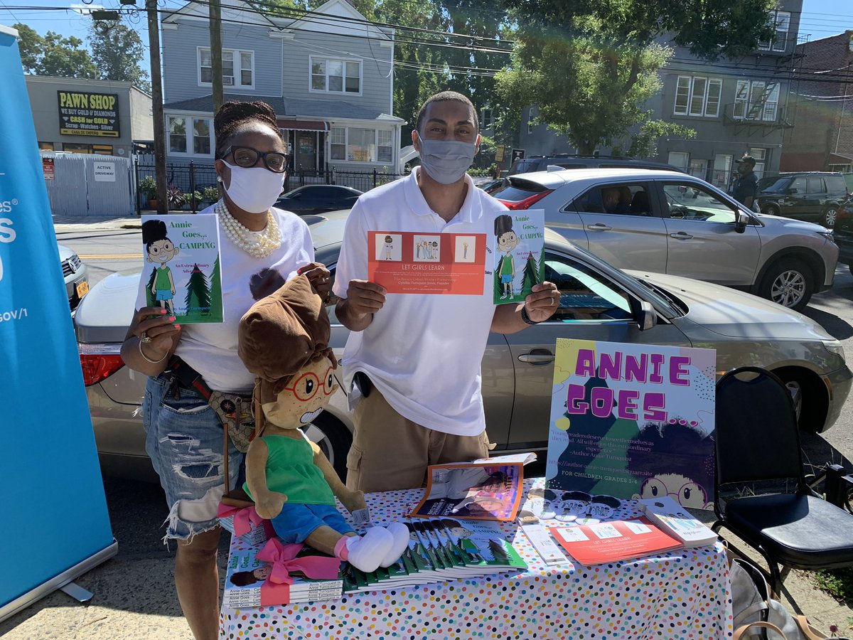 jamaaltbailey's tweet photo. Over 700 families reached! Thank you @GetSpectrum @CCAMetro @pepsi @MontefioreNYC @Omars_kitchen @CyndiTurnquest #TripleDeuce for helping get the kids of the 36th back to school & providing books, food & PPE. Biggest shout out= the #BaileyBunch for all the hard work they put in! https://t.co/5dr7KB6RPA